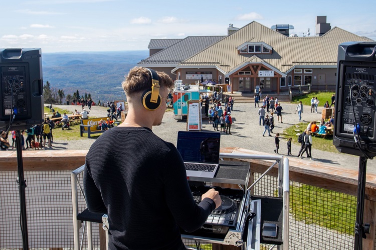 Mont-Tremblant sommet couleurs